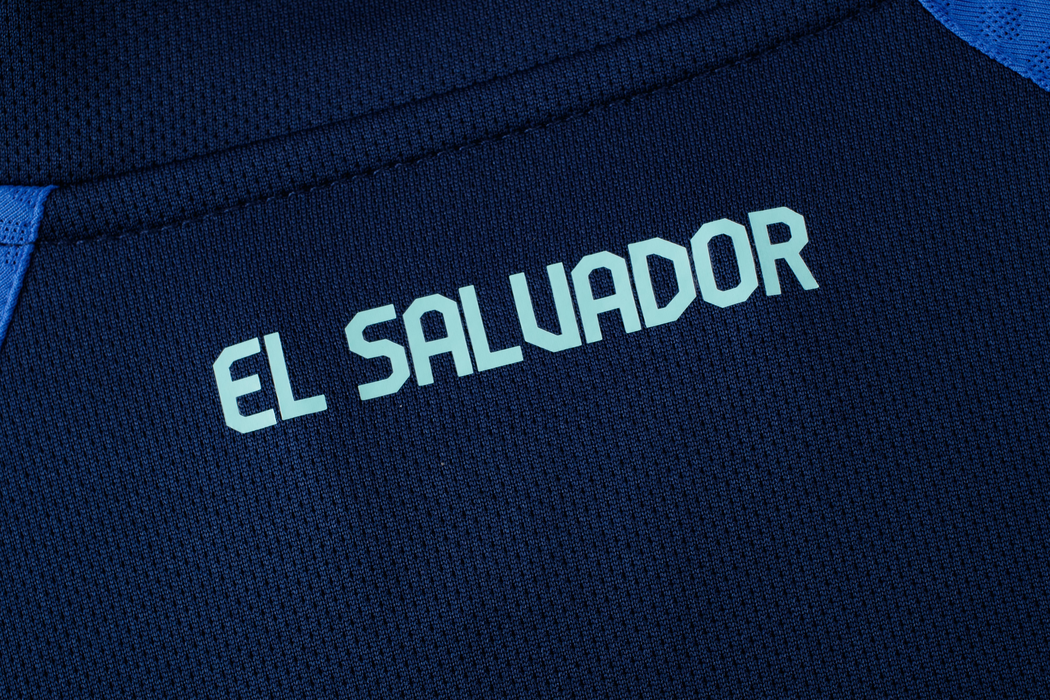 EL SALVADOR 1/4 Zip Long Sleeve